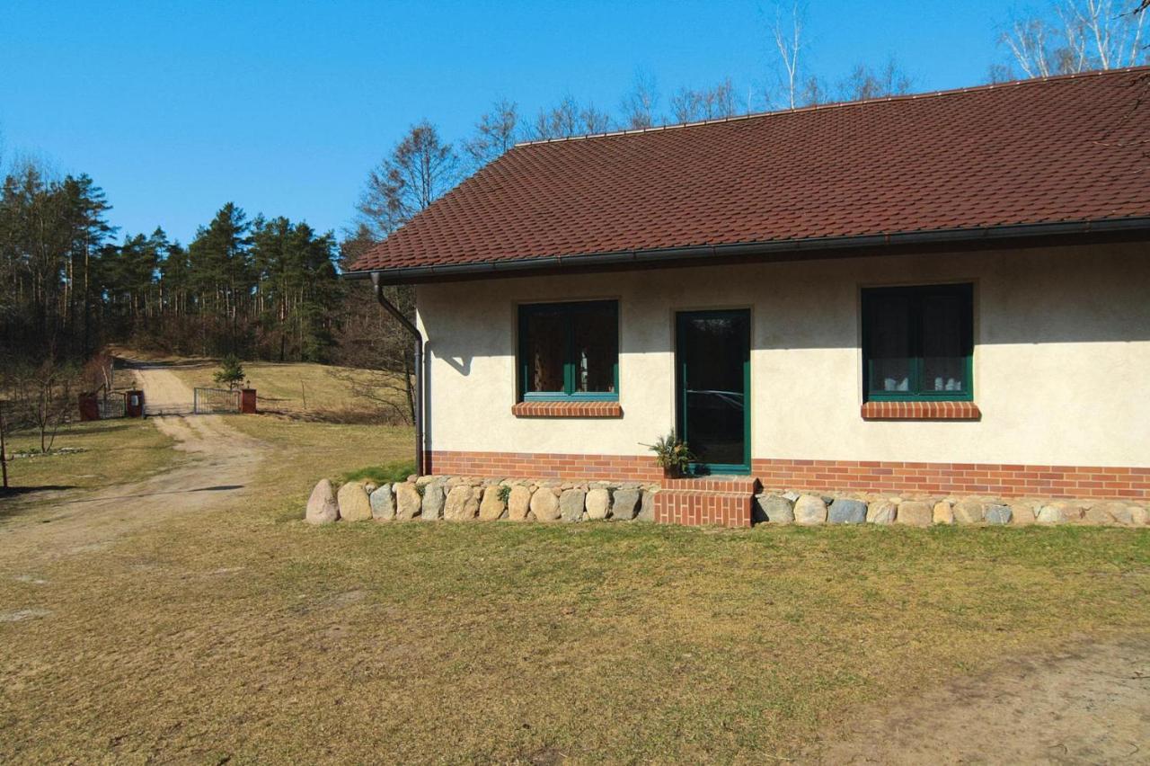 Ferienwohnung In Lohmen Lohmen  エクステリア 写真